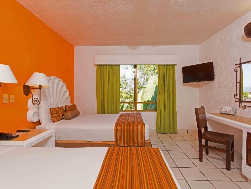 Las Palmas By The Sea All Inclusive Puerto Vallarta Room photo