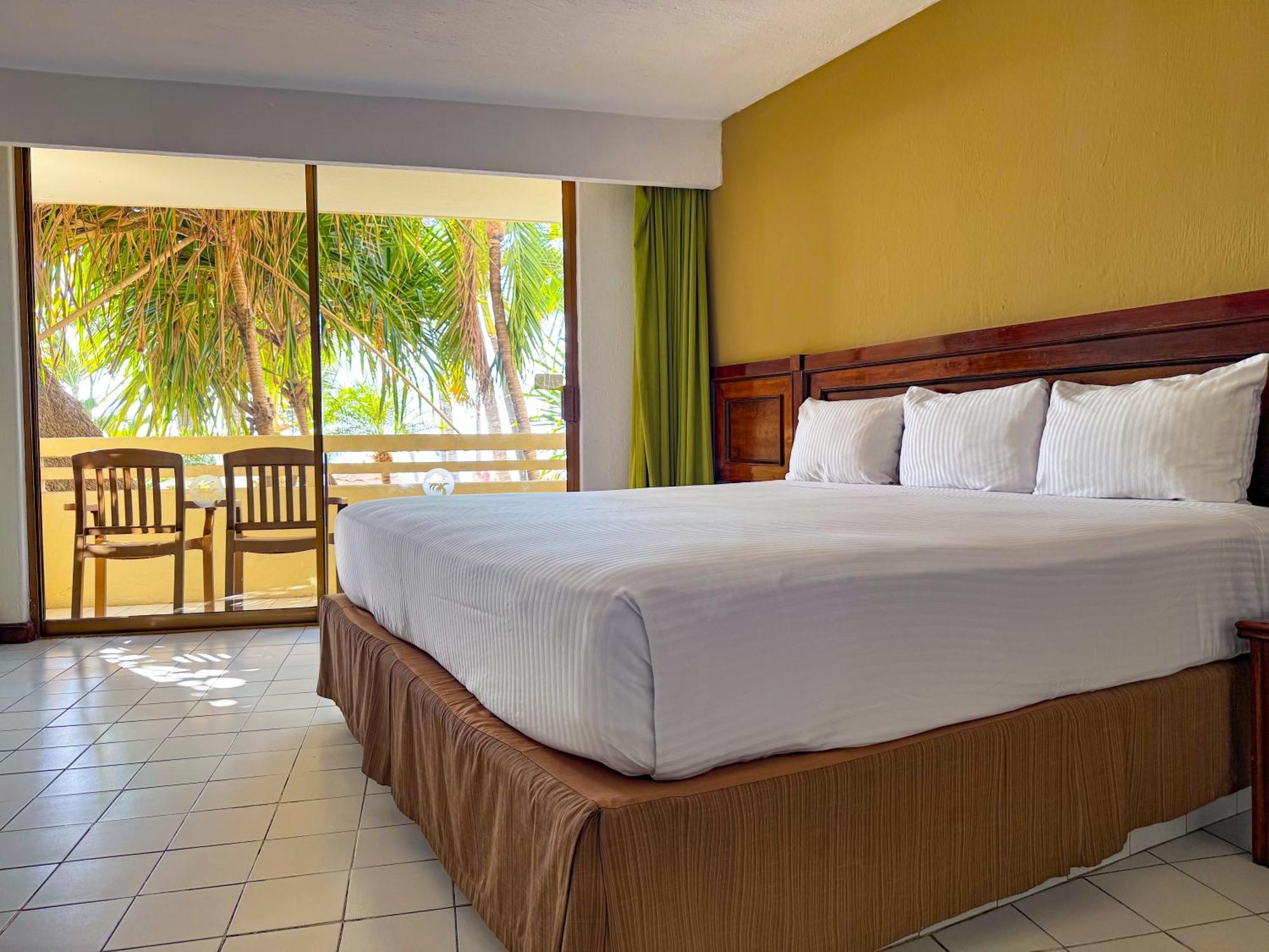Las Palmas By The Sea All Inclusive Puerto Vallarta Exterior photo